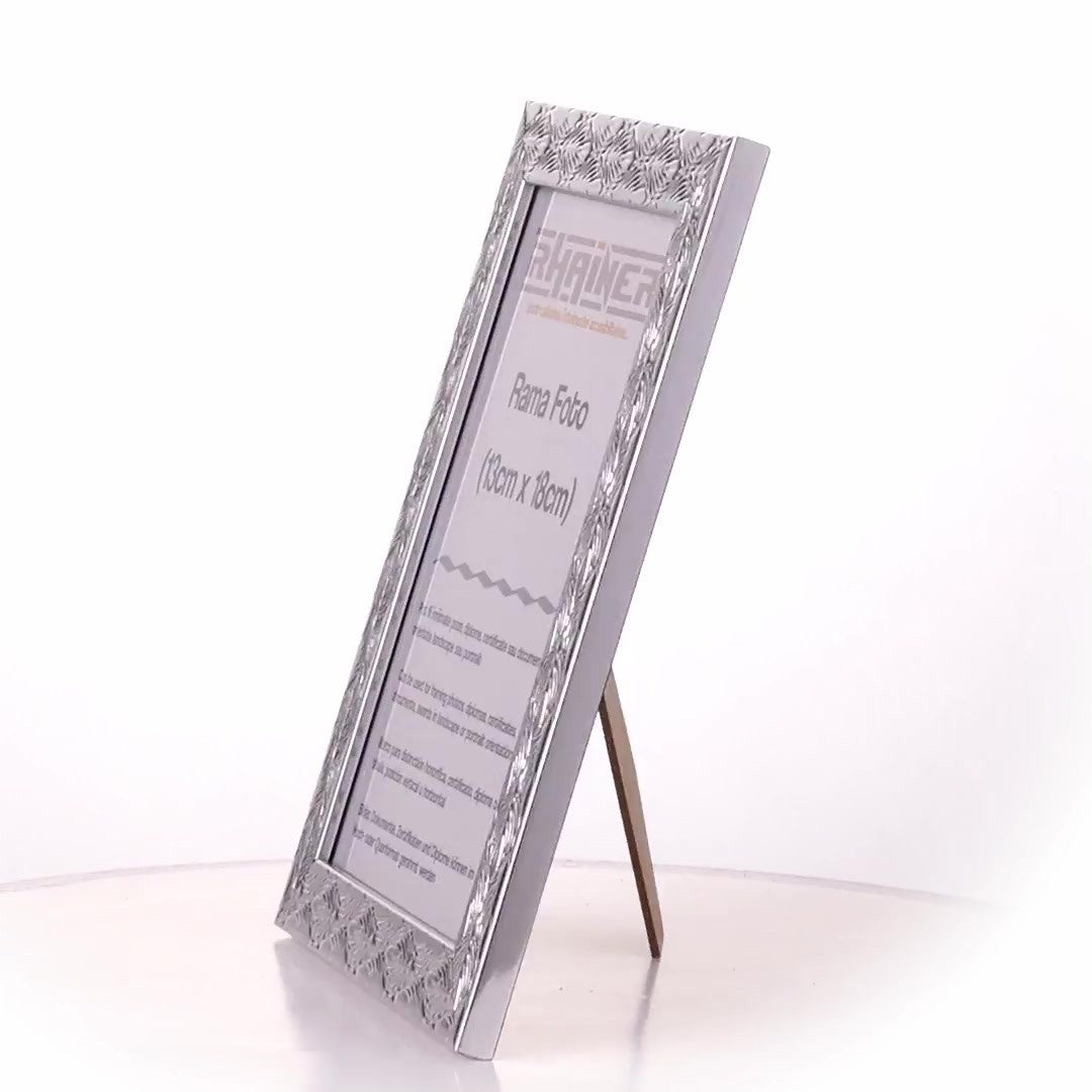 Textured silver Leon photo frame 13x18