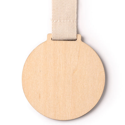 Medalie din lemn