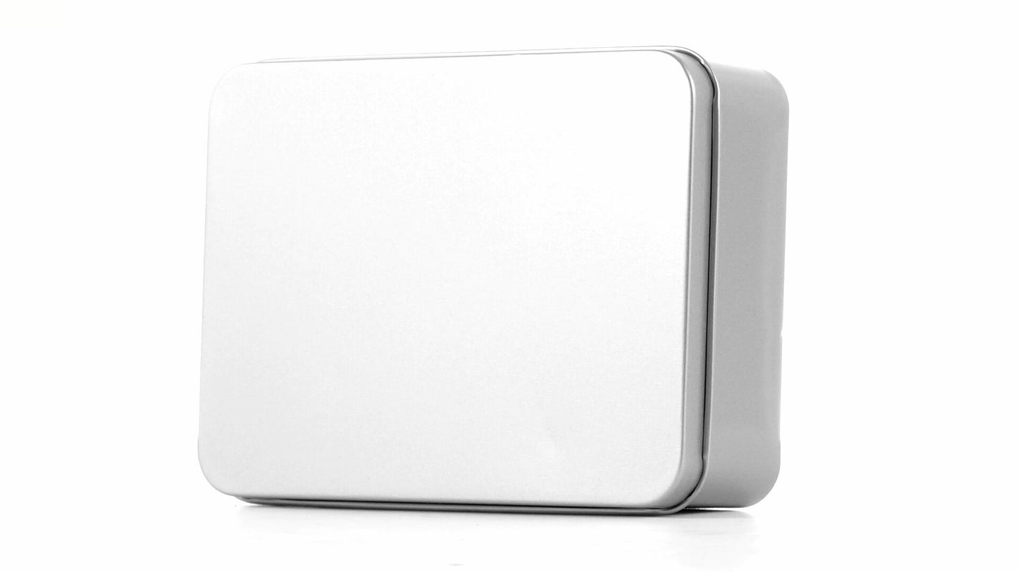Közepes téglalap alakú fém doboz 12x10x4