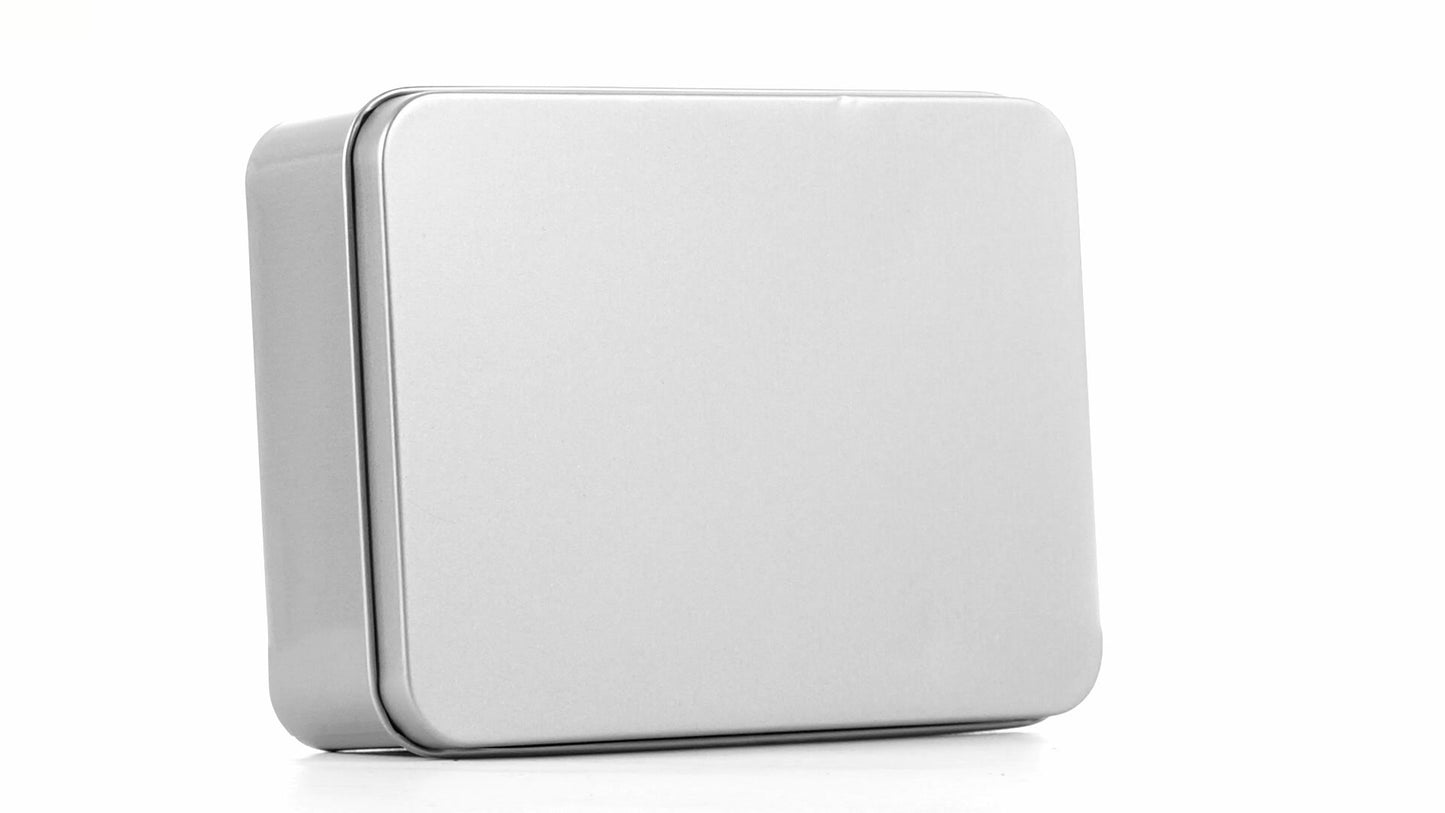 Közepes téglalap alakú fém doboz 12x10x4