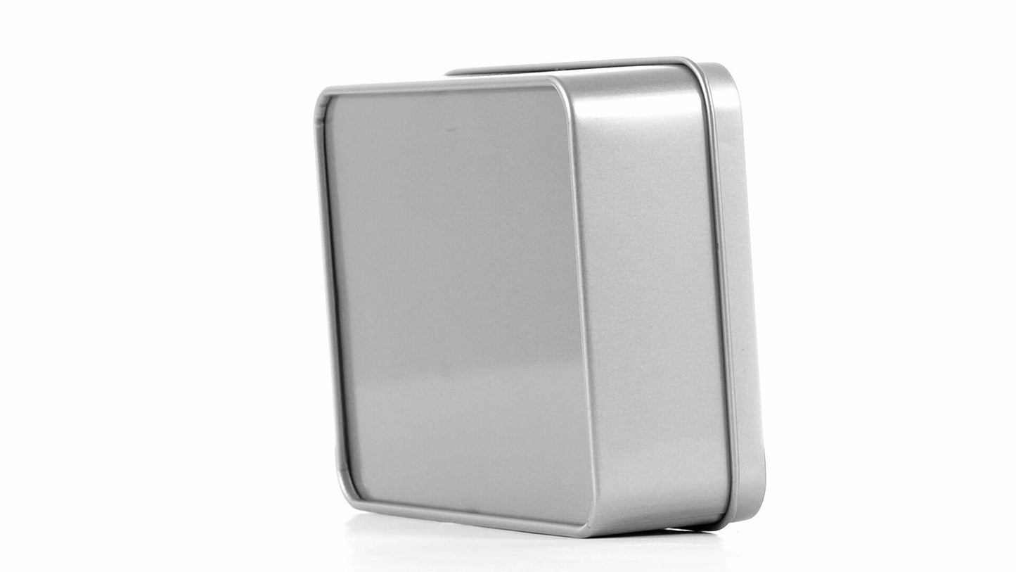 Közepes téglalap alakú fém doboz 12x10x4